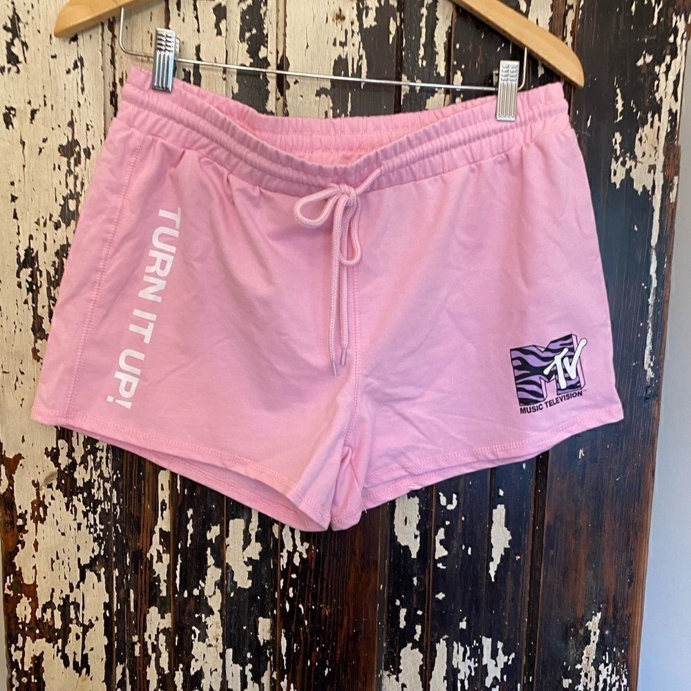 NWOT MTV women’s lounge shorts. Size Large